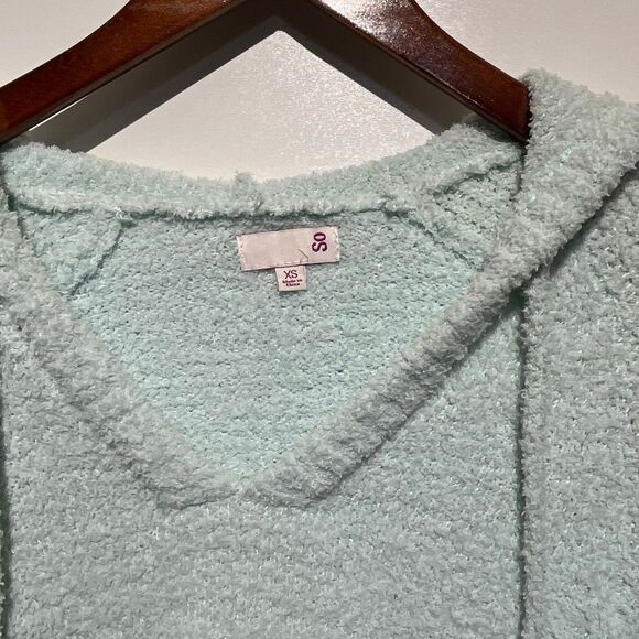 So Women's Aqua Slouchy V-Neck Pullover Drawstring Hoodie Size XS NWT - Picture 3 of 9